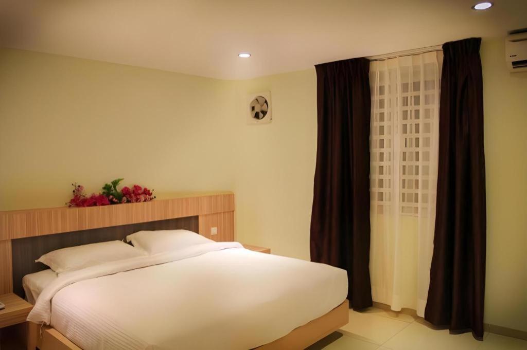 Ktc Hotel Sungkai Buitenkant foto