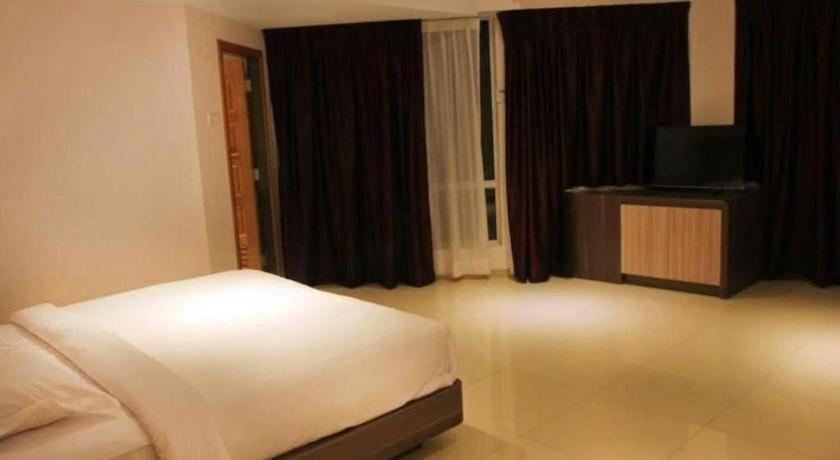 Ktc Hotel Sungkai Buitenkant foto