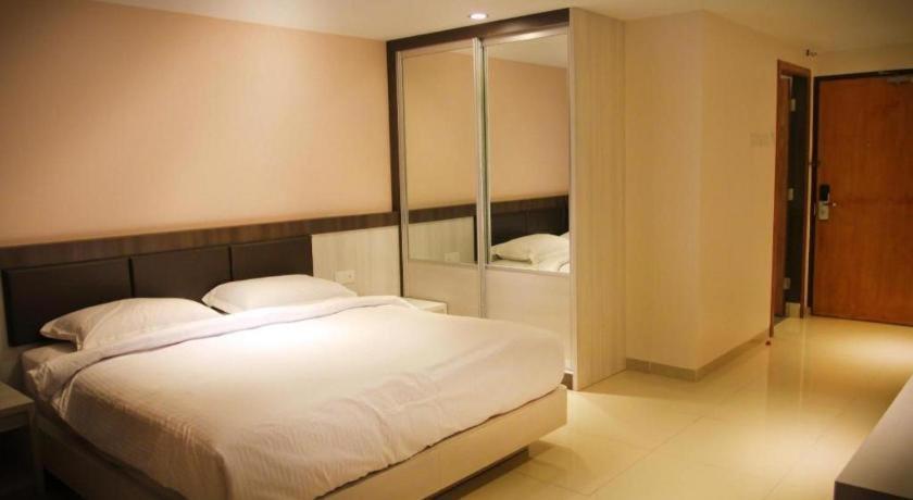 Ktc Hotel Sungkai Buitenkant foto