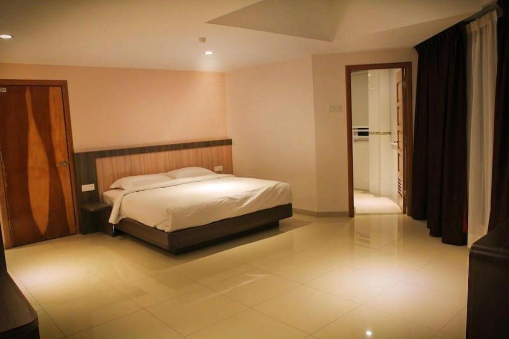 Ktc Hotel Sungkai Buitenkant foto